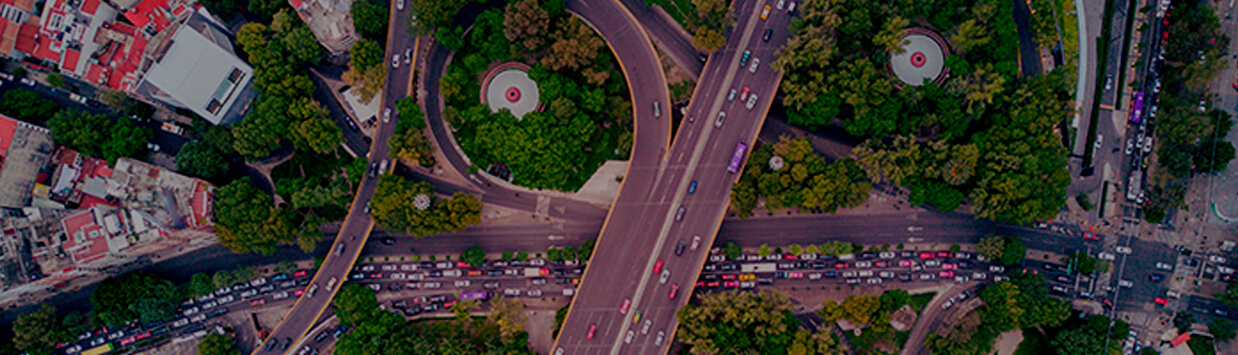Vista aérea urbana para visión corporativa